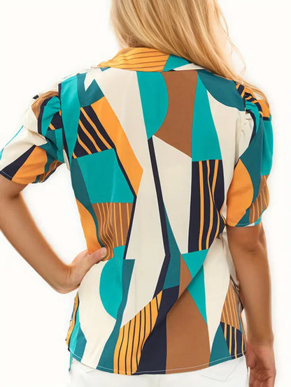 Alledaagse blouse met korte mouwen en abstract design | Alida