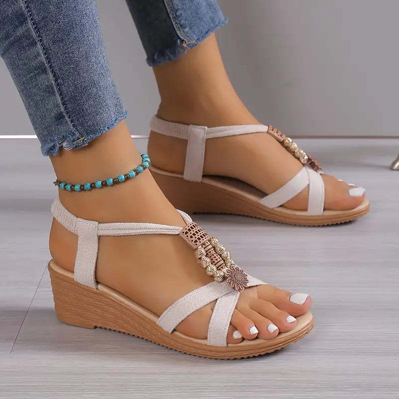 Casual sandalen met elastische sluiting en bohemian stijl afwerking | Kristi