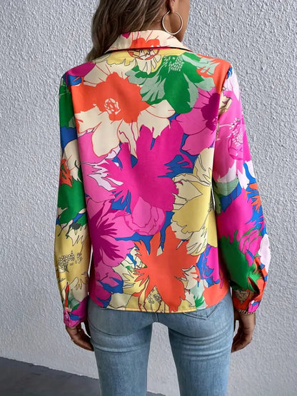 Blouse met knopen en abstracte kleurrijke print | Marga