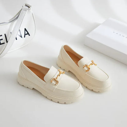 Trendy slippers | Alita