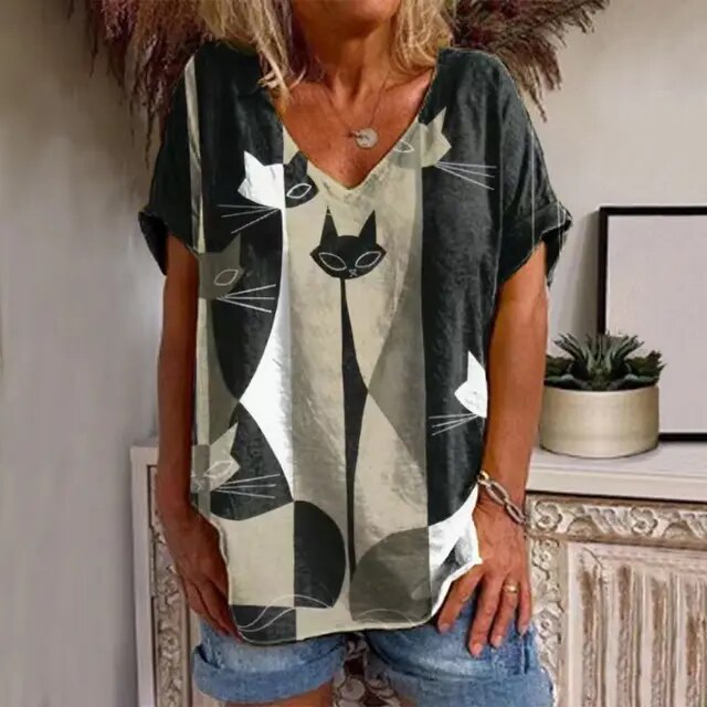 T-shirt met V-hals en katten design | Dorothea