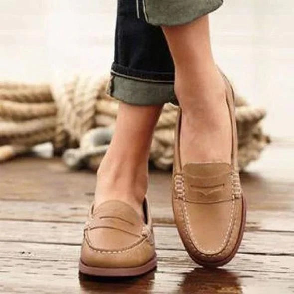 Leren slip-on schoenen | Reika